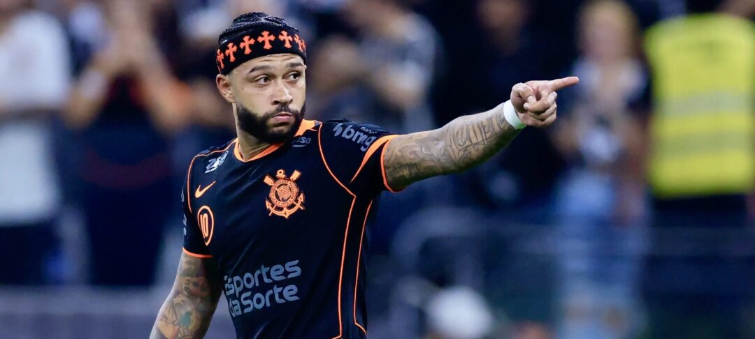 Lesão agrava e Memphis Depay rompe com equipe física do Corinthians - Imagem do artigo original