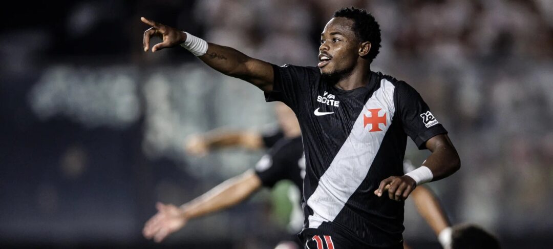 Olheiros europeus acompanham Andrés Gómez e possível saída do Vasco se intensifica - Imagem do artigo original