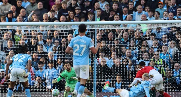Haaland decide, Manchester City supera Arsenal e encosta na liderança da Premier League - Imagem do artigo original