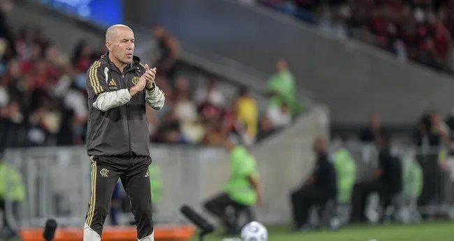 Substituições de Leonardo Jardim impulsionam Flamengo, que vence o Bahia no Maracanã - Imagem do artigo original