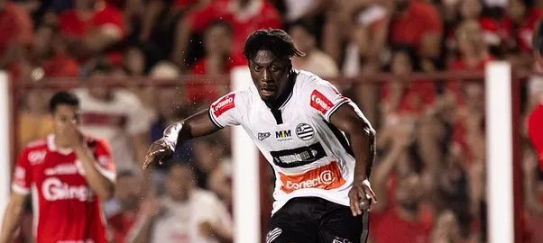 Internacional monitora Ronaldo Tavares, mas enfrenta interesse de Santos e Atlético-MG - Imagem do artigo original