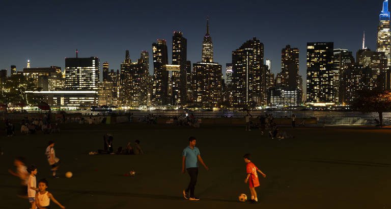 Falta de campos cria “desertos de futebol” e afasta crianças de Nova York dos gramados - Imagem do artigo original