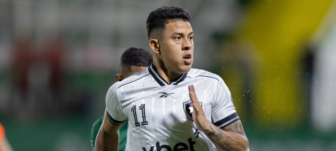 Danilo exalta bom momento do Botafogo e destaca união do elenco - Imagem do artigo original