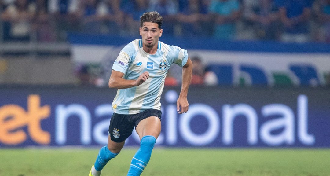 Lateral Pedro Gabriel atrai interesse europeu e pode deixar o Grêmio em breve - Imagem do artigo original