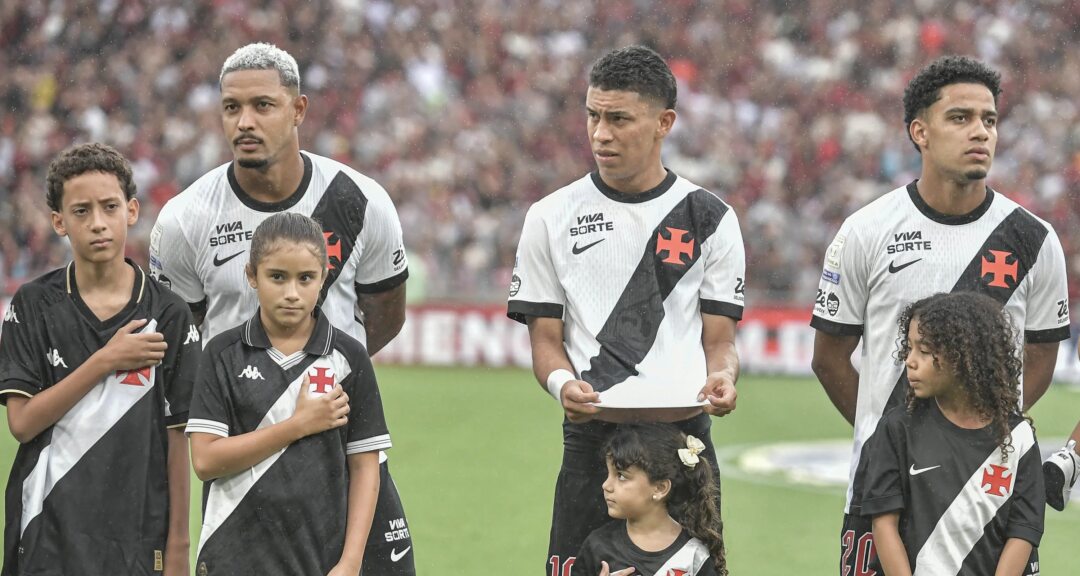 Maratona de sete jogos antes da Copa do Mundo obriga Vasco a equilibrar Brasileirão e copas - Imagem do artigo original