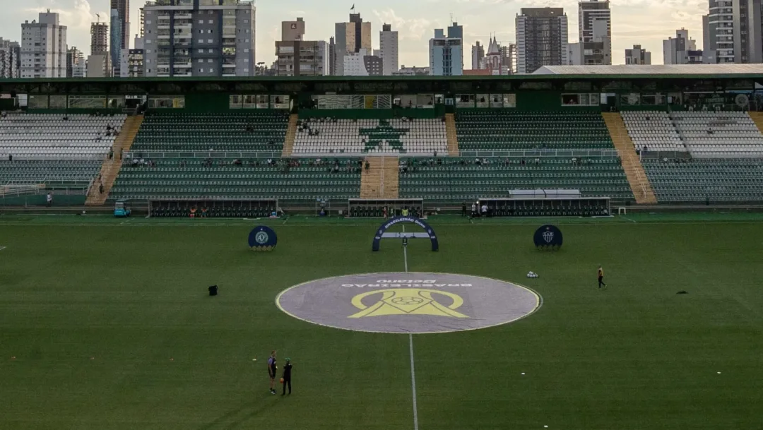 Fábio Matias encara jogo decisivo contra o Botafogo em busca da primeira vitória pela Chapecoense - Imagem do artigo original