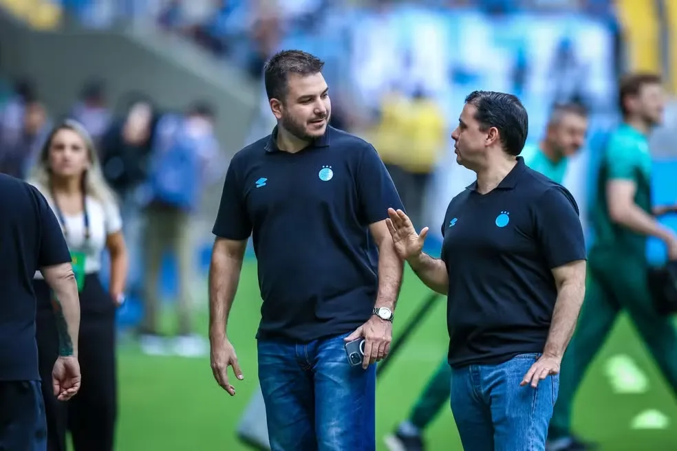 Baixa no setor de inteligência: head scout Hugo Ribeiro se desliga do Grêmio após 90 dias - Imagem do artigo original