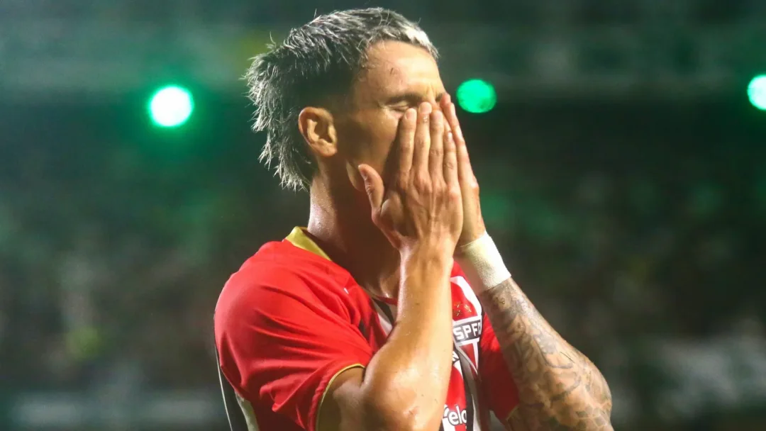 São Paulo oficializa demissão de Roger Machado após queda na Copa do Brasil - Imagem do artigo original