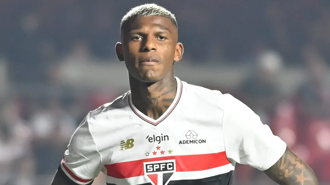 São Paulo estuda envolver Arboleda em troca por Gustavo Scarpa com o Atlético-MG - Imagem do artigo original
