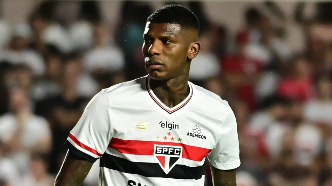 Dorival sonda situação e avalia retorno de Arboleda ao elenco do São Paulo - Imagem do artigo original
