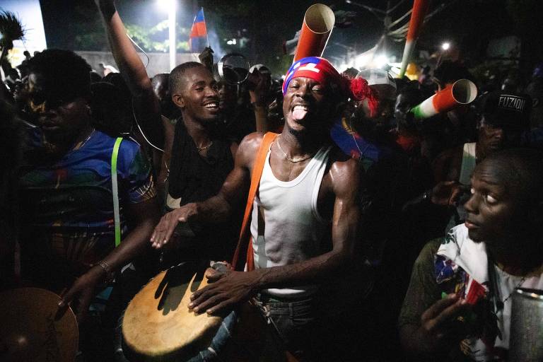 Seleção haitiana volta à Copa após 52 anos, mas crise ameaça presença da torcida - Imagem do artigo original