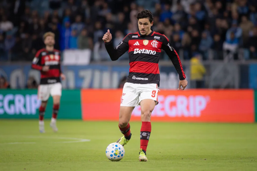 Cacique Medina promete Estudiantes no limite contra o Flamengo em jogo-chave da Libertadores - Imagem do artigo original