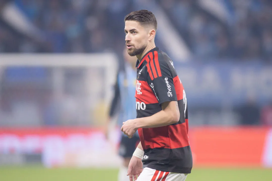 Defesa segura dá ao Flamengo vantagem numérica antes de jogo chave contra o Estudiantes - Imagem do artigo original