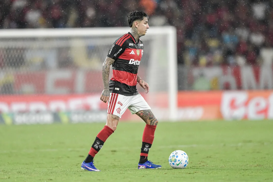 Erick Pulgar deve deixar o Flamengo após a Copa, e Arábia desponta como destino mais provável - Imagem do artigo original
