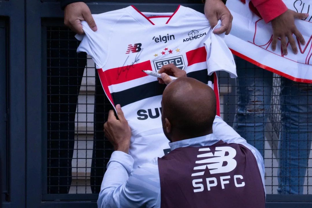 Lesão afasta Lucas Moura por até 12 meses, mas meia projeta retorno competitivo ao São Paulo - Imagem do artigo original