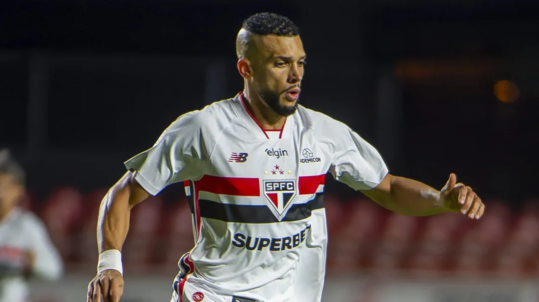 São Paulo descarta investir em Thiago Silva e prioriza zagueiros mais jovens - Imagem do artigo original
