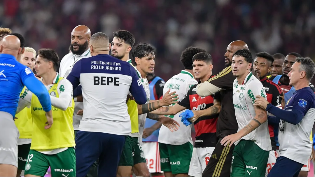 Abel Ferreira classifica 3 x 0 sobre o Flamengo como “vitória justa” e mantém Palmeiras firme na ponta do Brasileirão - Imagem do artigo original