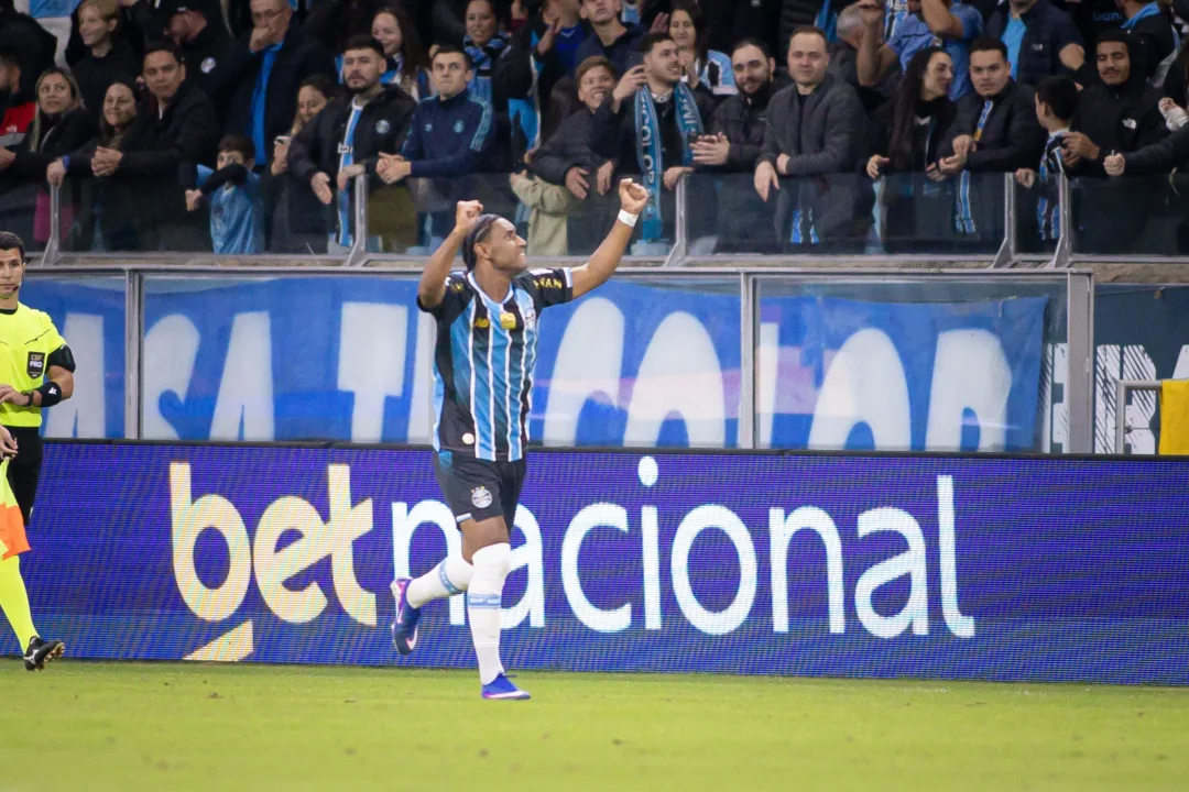 Grêmio vira sobre o Santos, resgata imposição na Arena e respira no Brasileirão - Imagem do artigo original