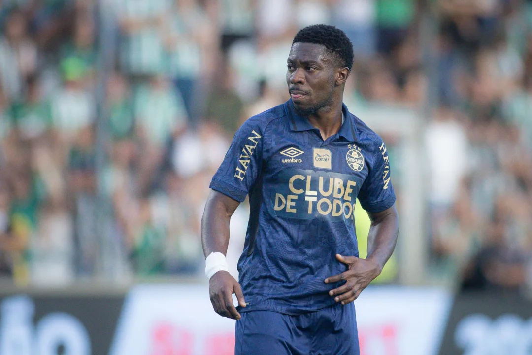 Ausência em amistoso reduz margem de Francis Amuzu na corrida por vaga de Gana na Copa - Imagem do artigo original